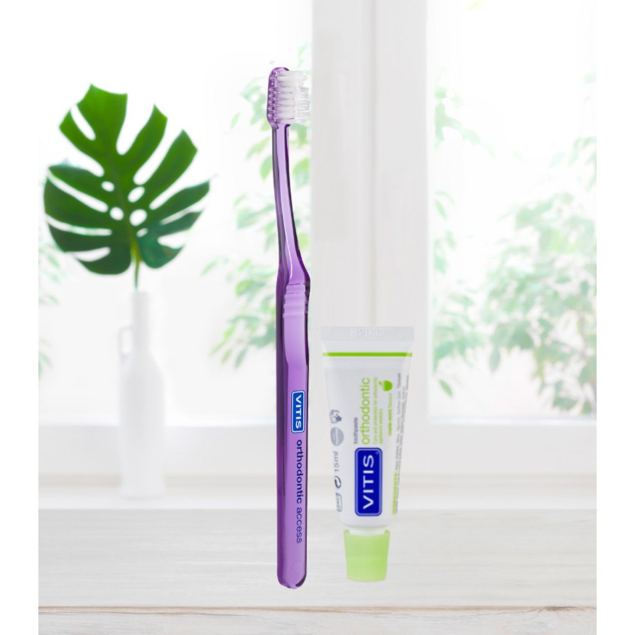 Vitis® Orthodontic Tandenborstel met Vitis® Ortho tandpasta 15 mL-Dentaid-Sordent
