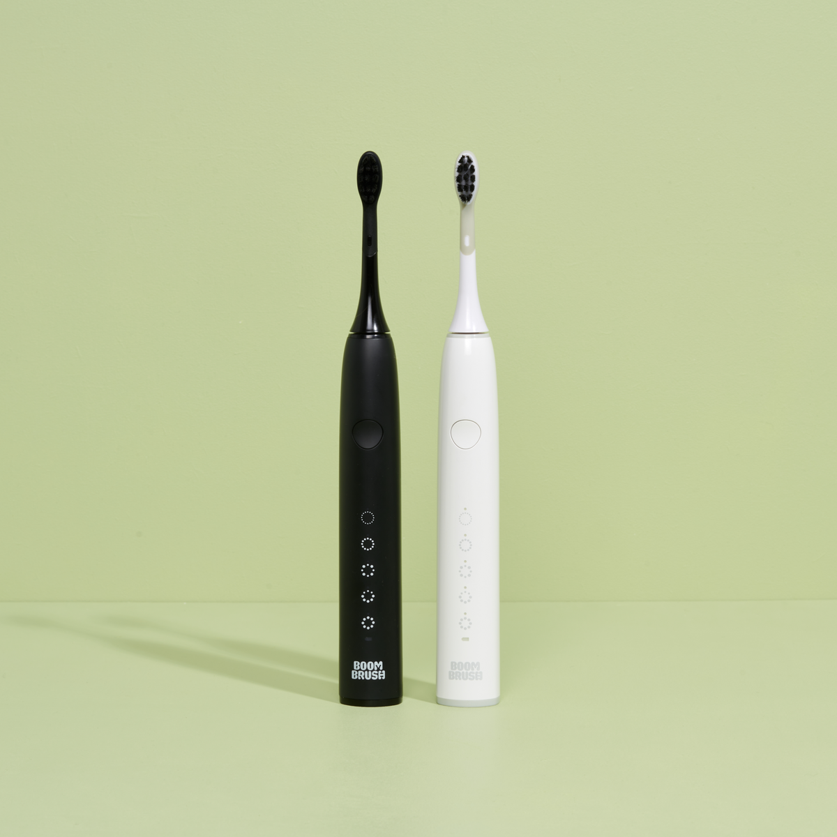 Boombrush Sonische Tandenborstel Duo Kit (Wit+Zwart) – 90 Dagen Batterij-Boombrush-Sordent