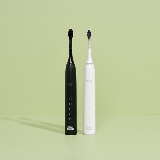 Boombrush Sonische Tandenborstel Duo Kit (Wit+Zwart) – 90 Dagen Batterij-Boombrush-Sordent